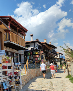 Tradicionlano staro selo